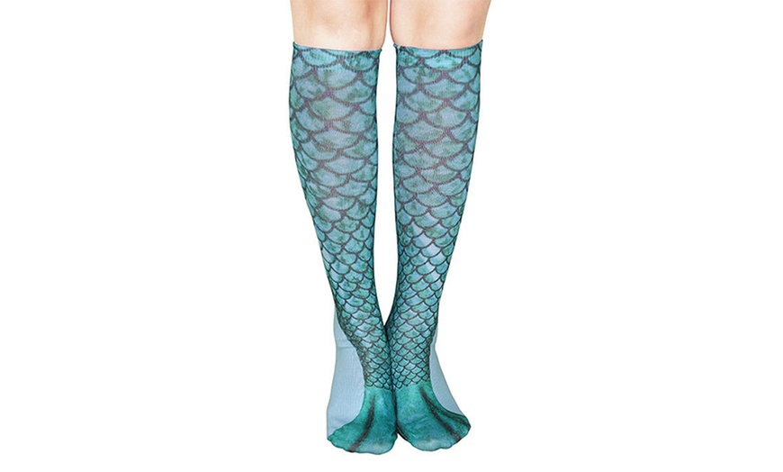 Image 10: Women's Mermaid Knee-High Socks