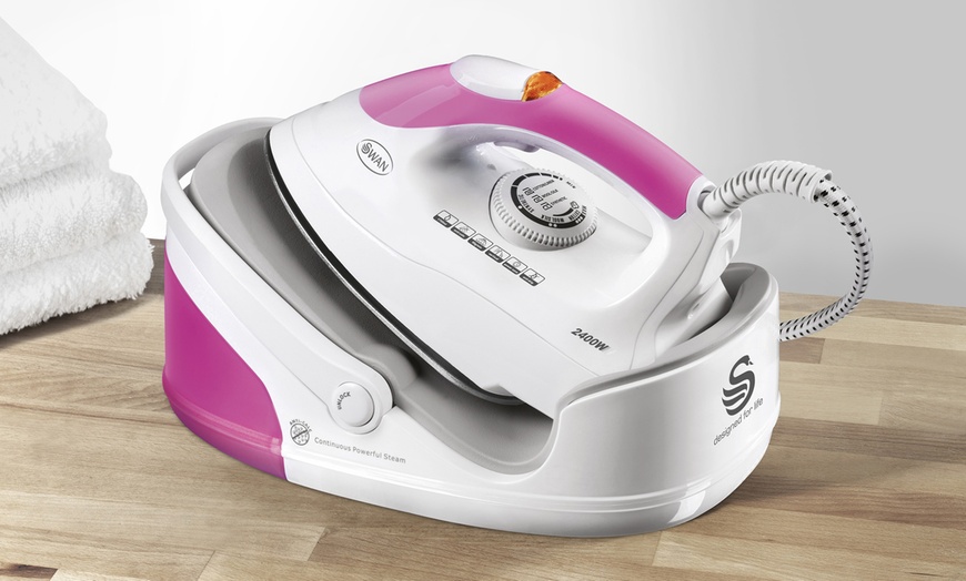 Image 1: Swan 2400W Steam Generator Iron