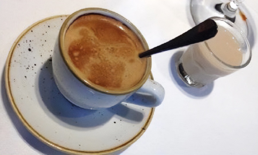 Image 11: Menú de paella para 2 o 4 personas con botella de vino