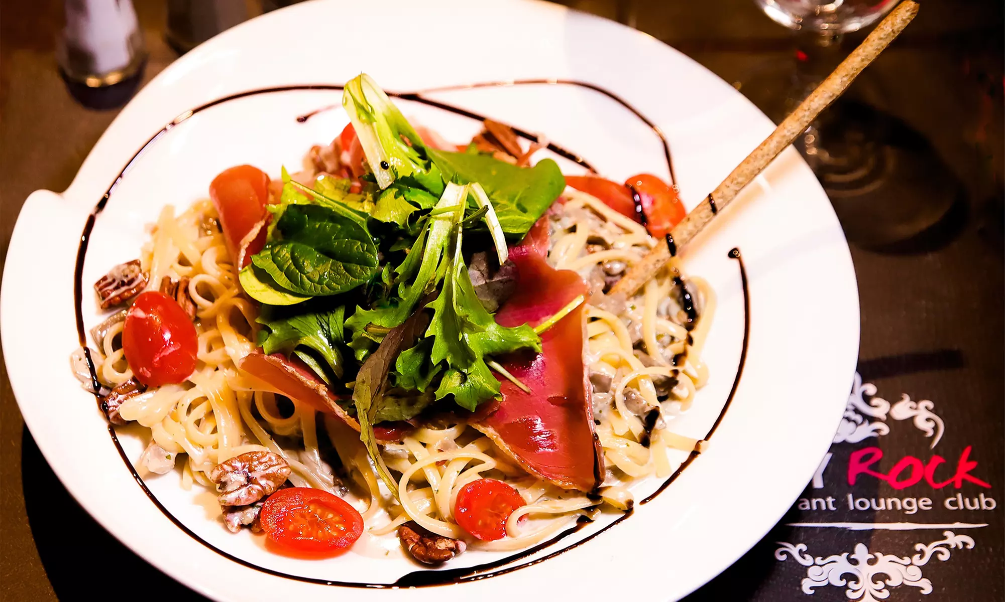 Dîner gourmand et ambiance lounge