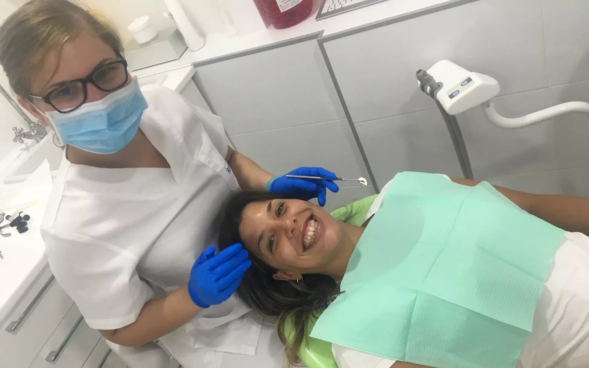 Blanqueamiento dental led