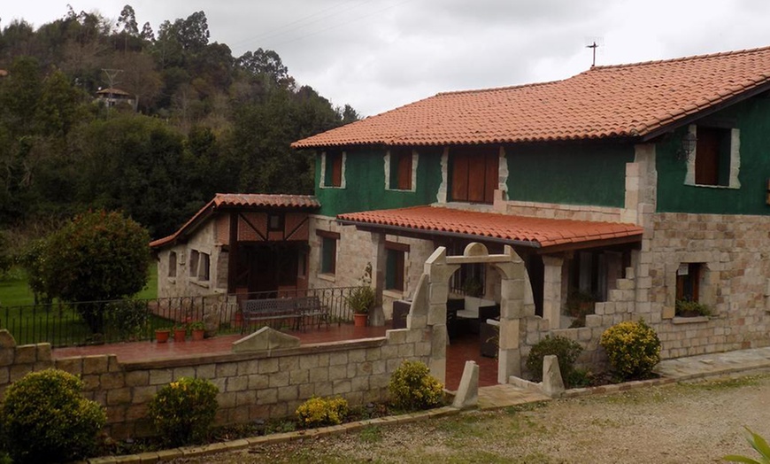 Image 3: Cantabria: apartamento con desayuno y opción cena
