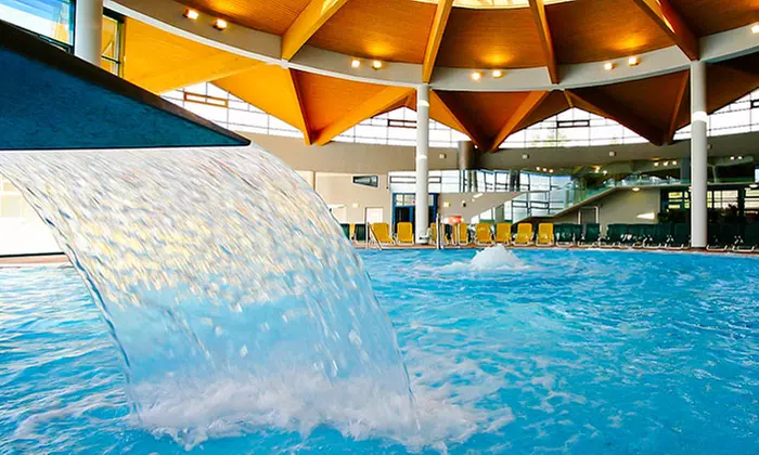 Baseny geotermalne i wodne atrakcje w Aquaparku Meander Oravice