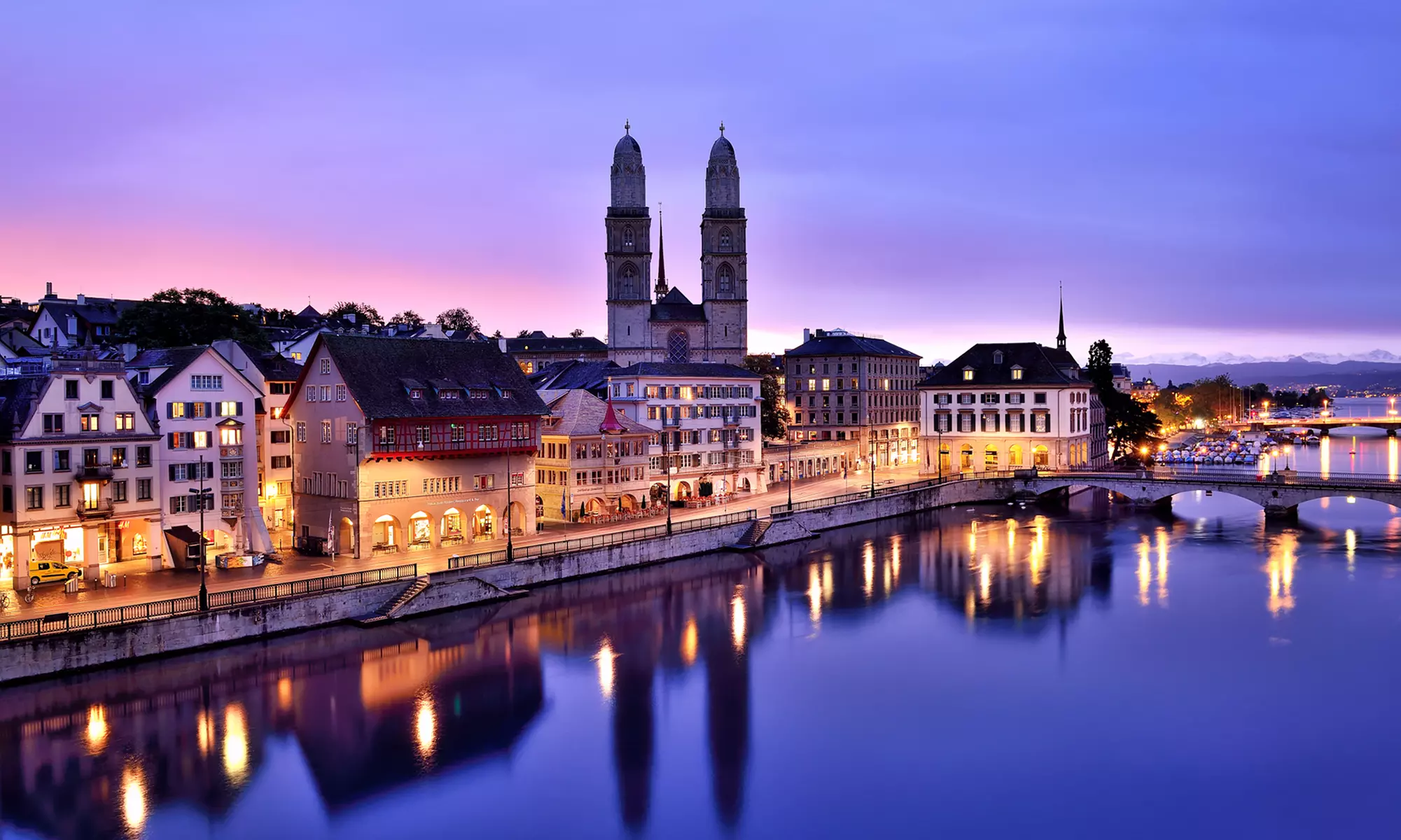 ✈ 8-Day Paris, Zurich and Milan Vacation w/Hotel & Air