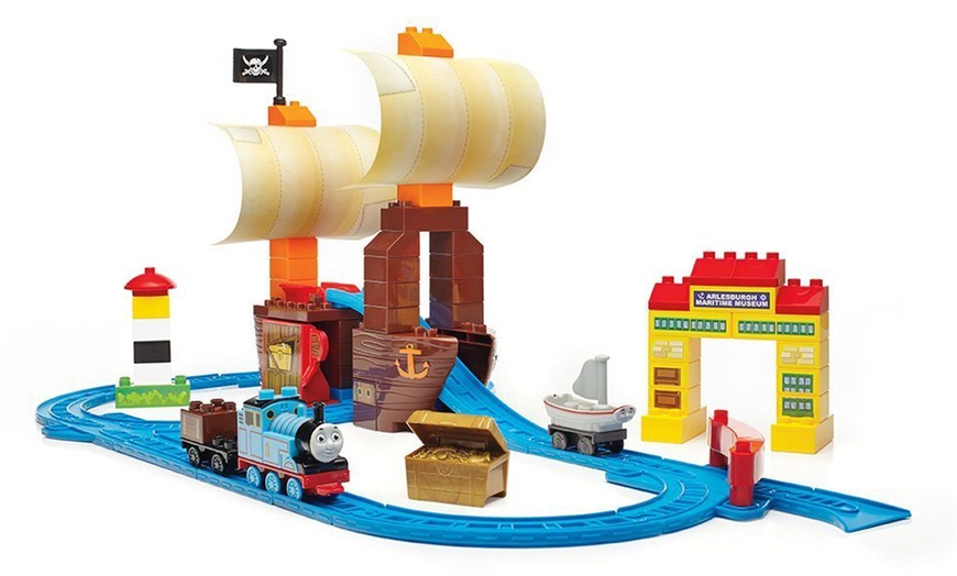 Image 2: Mega Bloks Thomas and Friends