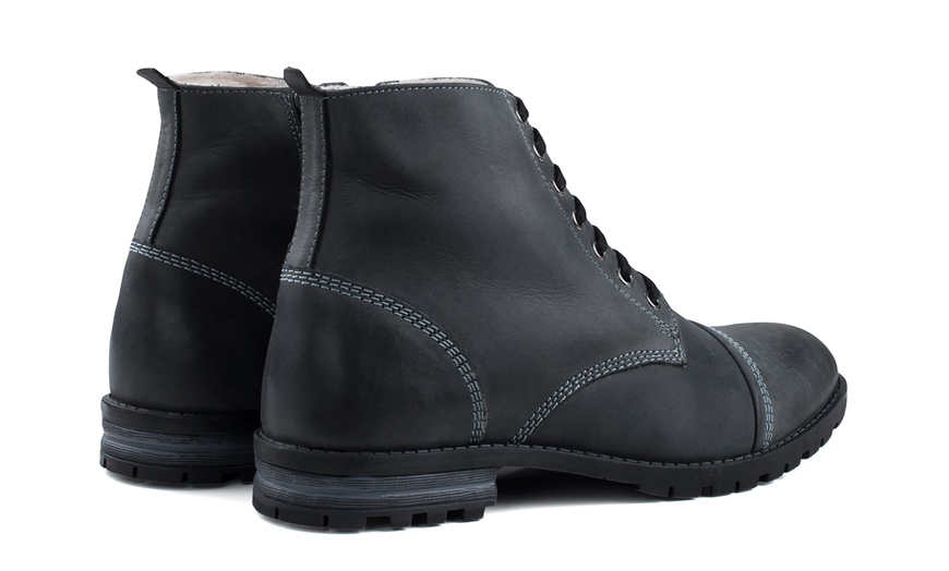 Image 6: Men's Fleece-Lined Leather Boots