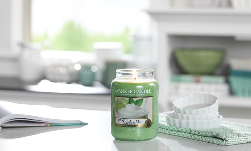 Image 20: Yankee Candle Summer Scents