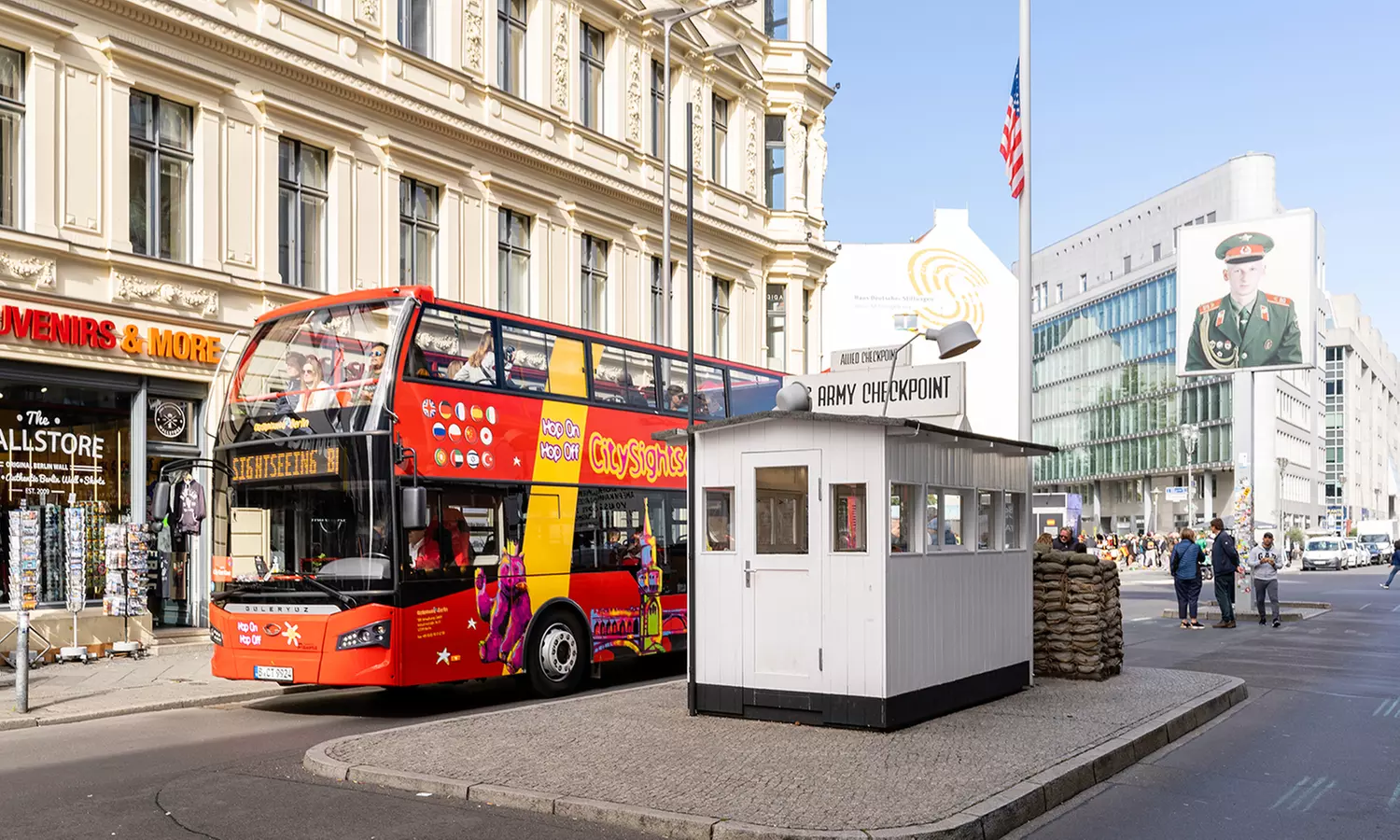 Erlebe Berlins Highlights: Hop-on Hop-off Bustour für 1 Pers.