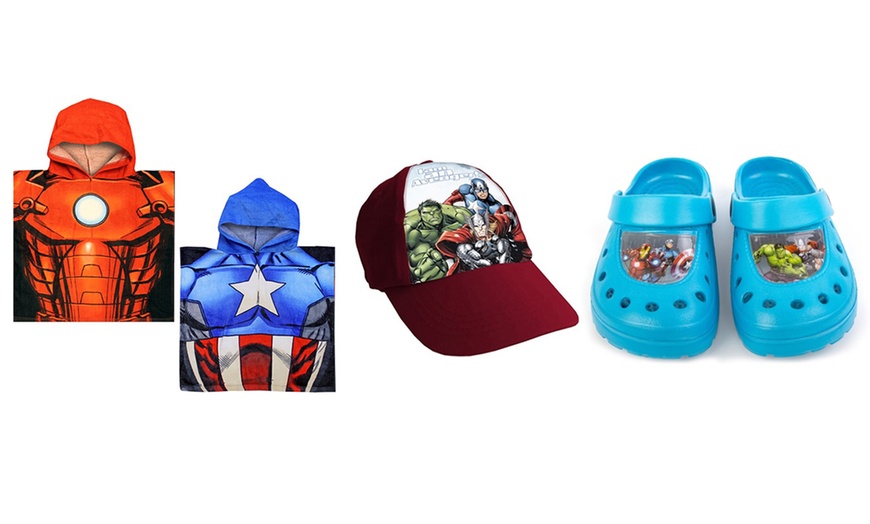 Image 1: Avengers Kids' Summer Bundle