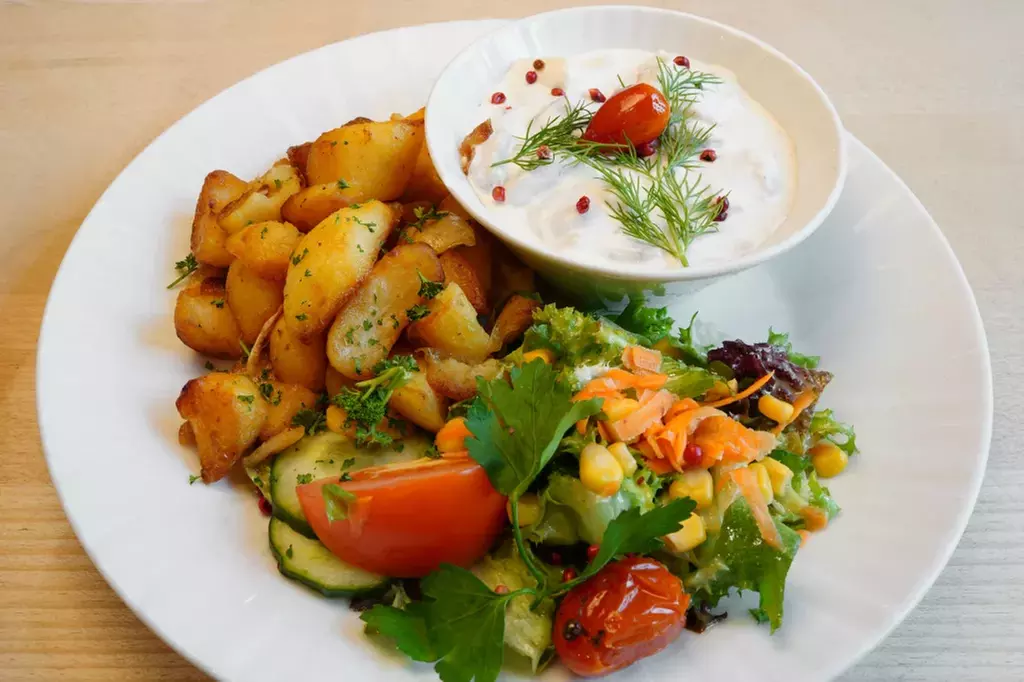 2-Gänge-Mittagsmenü für 1, 2 oder 4 Personen