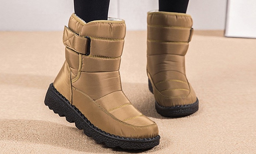 Image 8: Women's Waterproof Comfortable Boot