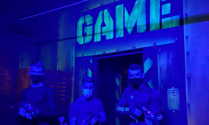 Expérimentez l'adrénaline pure : 1 ou 3 sessions de karting de 8 min et/ou 1 ou 3 parties de laser game de 15 min - Second Medium