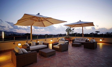 Sorrento: camera con colazione per 2, 3 o 4 persone  presso Seven Hostel & Rooms