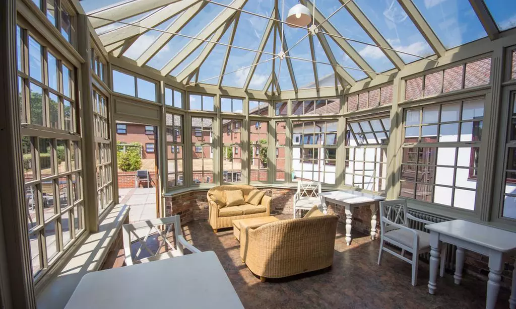 Essex, Colchester: Double Room with Breakfast