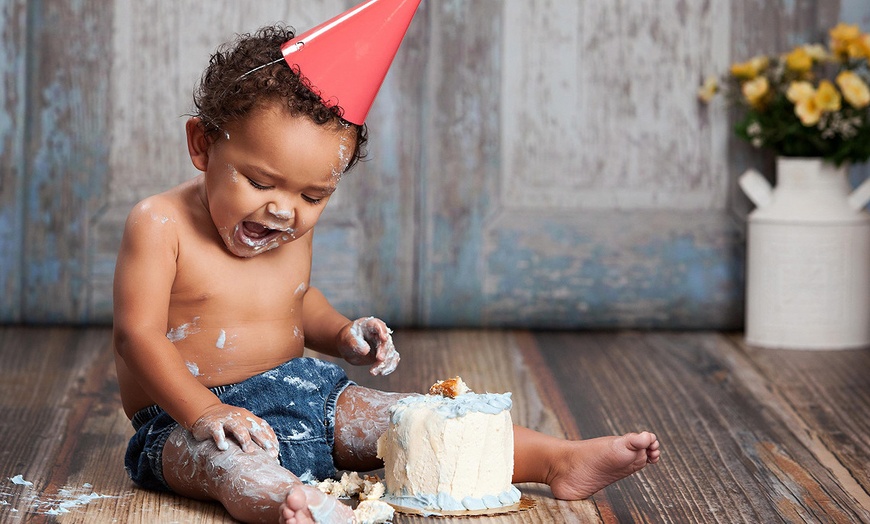 Image 1: Capturez la joie avec un shooting bébé et des photos numériques