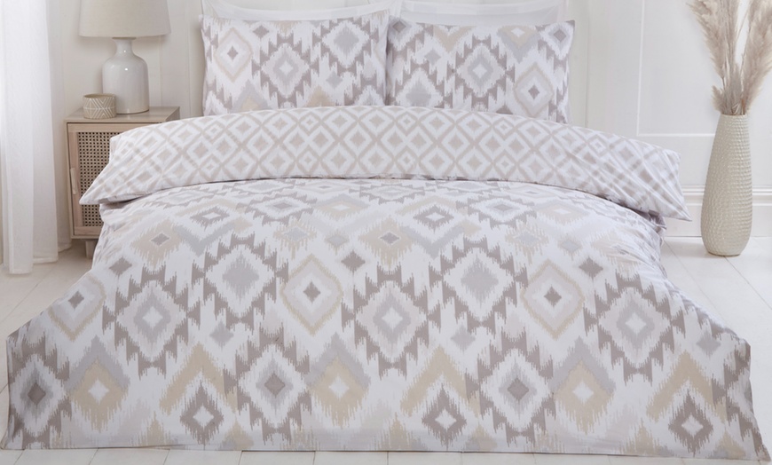 Image 4: Manifesting or Ikat Easy Care Reversible Duvet Set