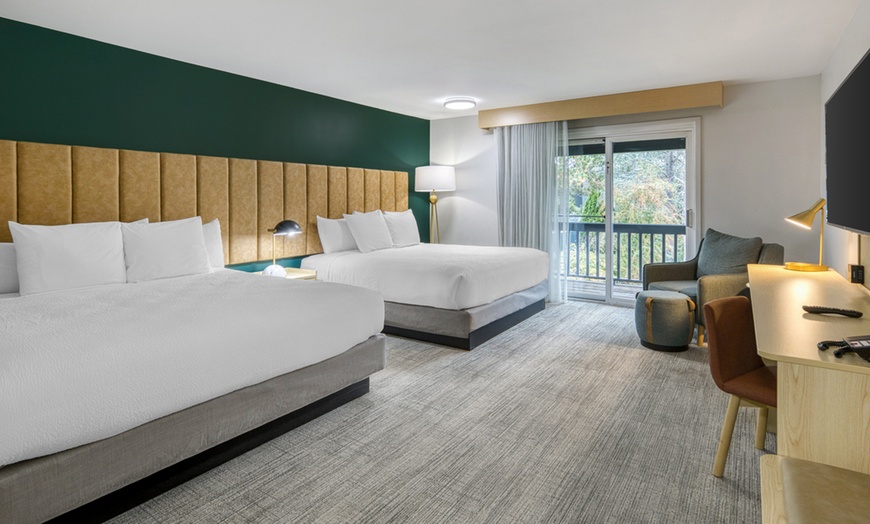 Image 9: Member Pricing: Relaxing Portland-Area Stay w/ Pool & Free Breakfast