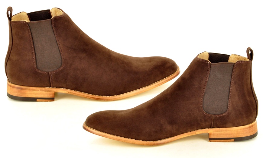 Image 15: Men's Pointed Toe Chelsea Boots