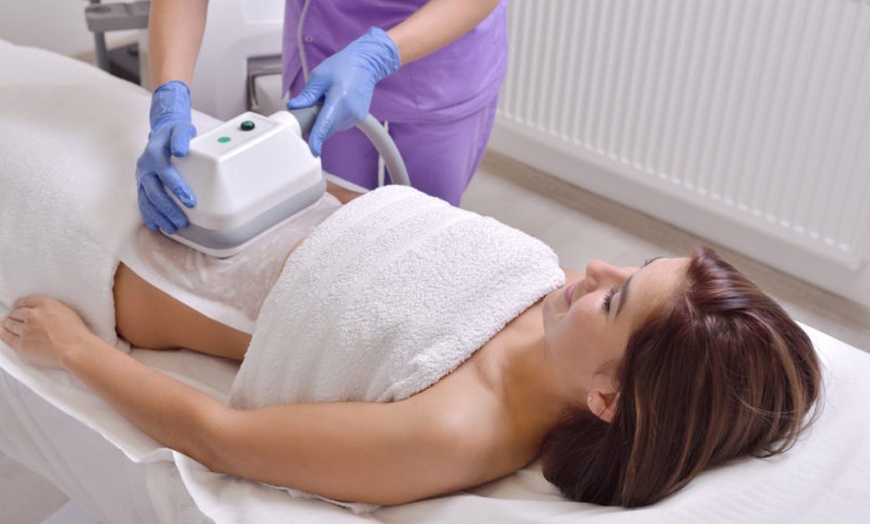 Image 3: 1 o 2 sesiones dobles de criolipólisis 