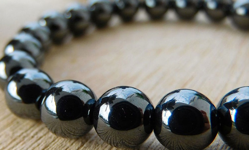 Image 3: Pulsera de cuentas con piedras de hematites