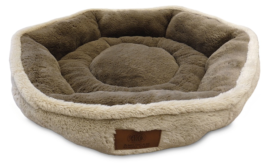 Up To 50% Off on AKC Fur Round Tufted Pet Bed | Groupon Goods