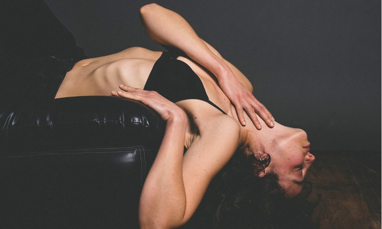 Captura tu mejor pose: sesión de fotografía individual o para 2