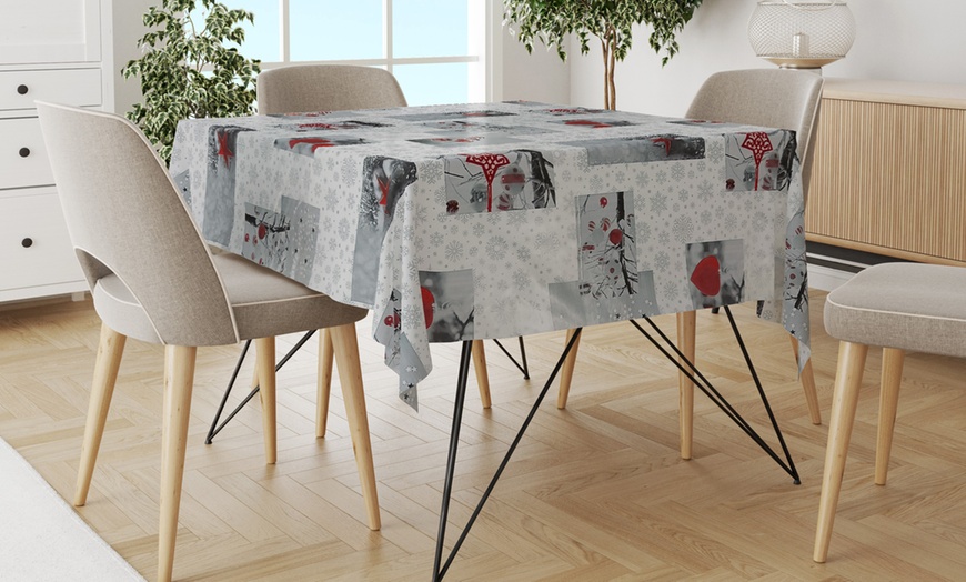 Image 8: Tovaglia Norvegia Cieffepi Home Collections in stile natalizio