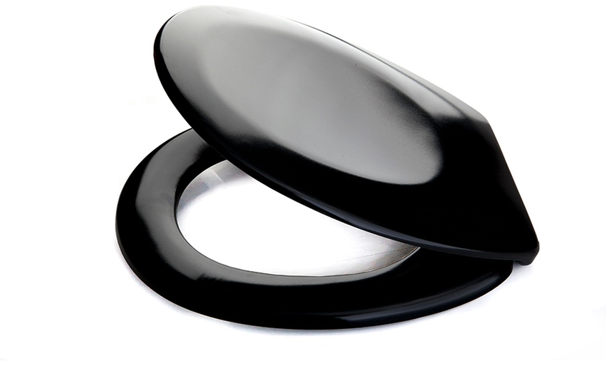 Image 2: Black Slow-Close Toilet Seat