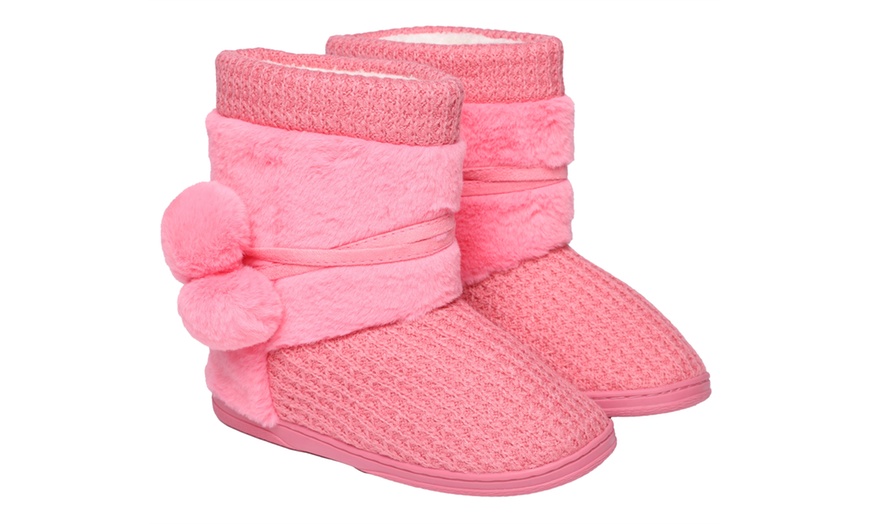 Image 11: Knitted Bootie Slippers