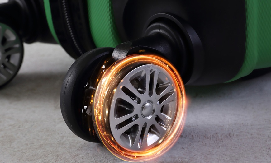 Image 21: Hardshell Lightweight Suitcase