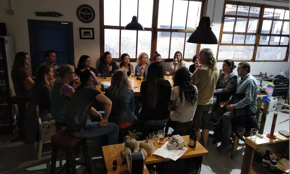 Cata de 5 cervezas con picada para 2, 4 u 8 personas