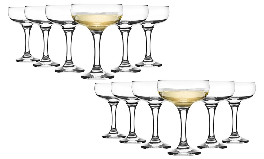 Image 6: Vintage-Style Champagne Glasses