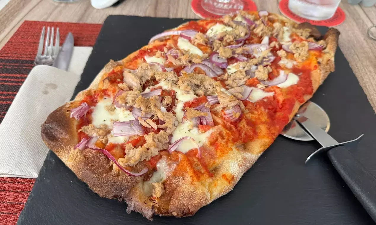 Menú italiano con opción a botella de vino para 2 o 4 personas