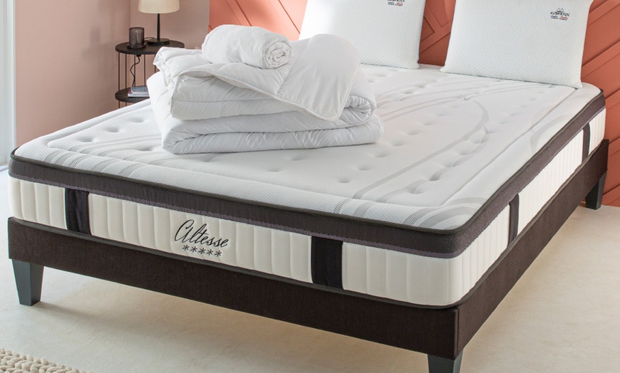 Image 2: Matelas à mémoire de forme "Altesse" de Maison Aubertin