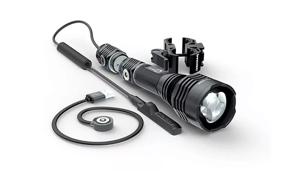 thumbnail image 2 of IProtec 1/2 Mile Beam Flashlight 500 Lumens NIB!! - Flashlights At... 2 of 13