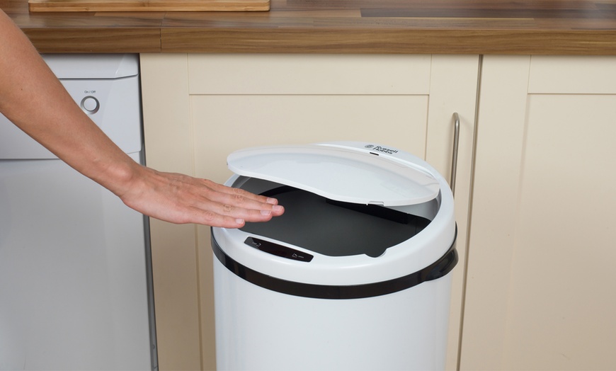 Image 16: Russell Hobbs Motion Sensor Bin