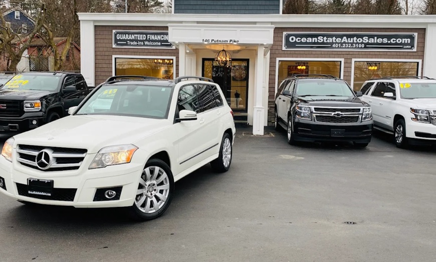 Image 2: Quick Oil Change and Filter Replacement Services