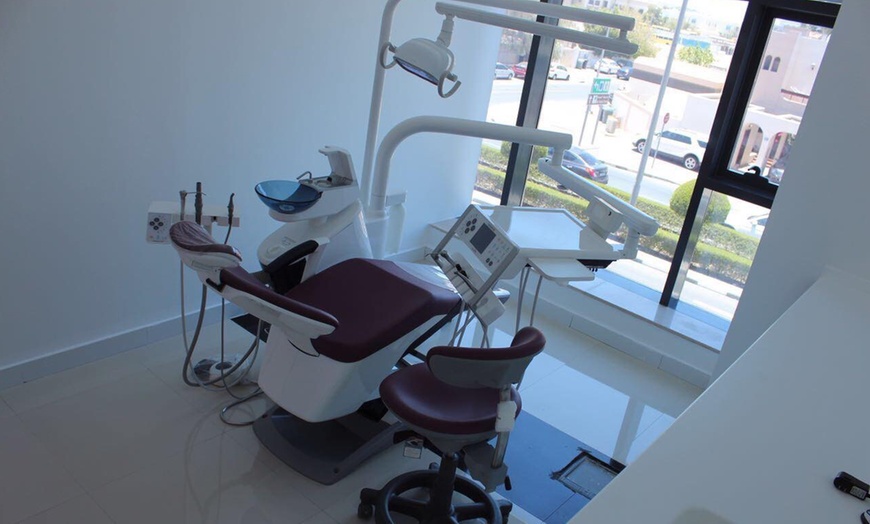 Image 7: Dental Clean, Scale and Polish