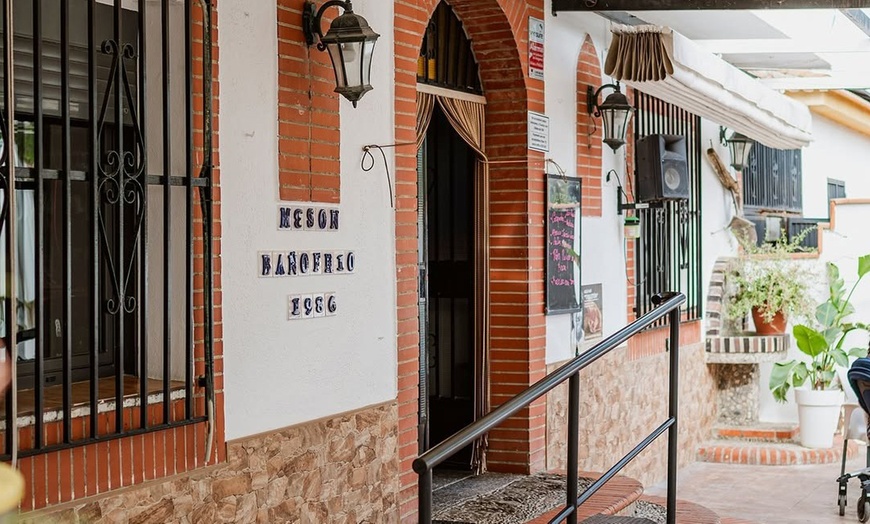 Image 8: Menú degustación con platos a compartir, postre y bebida para 2 o 4 
