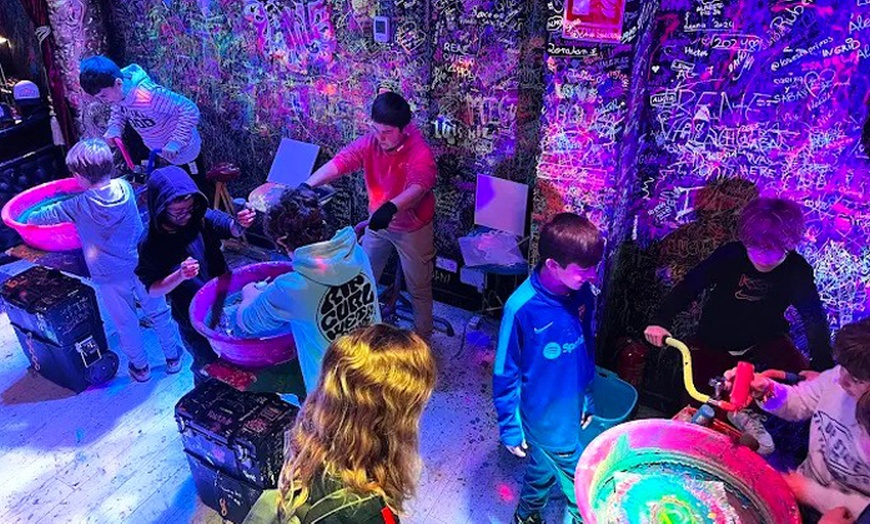 Image 6: Pedalea y pinta: taller creativo BikeSpinArt para hasta 4 personas
