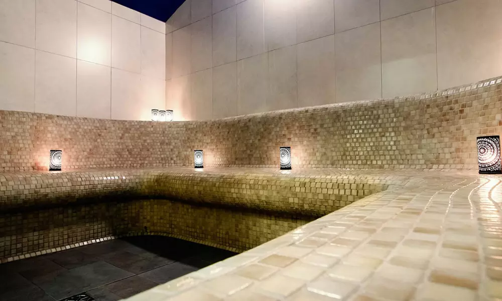 Pakiet day spa relaksacyjny z masażem, jacuzzi i więcej