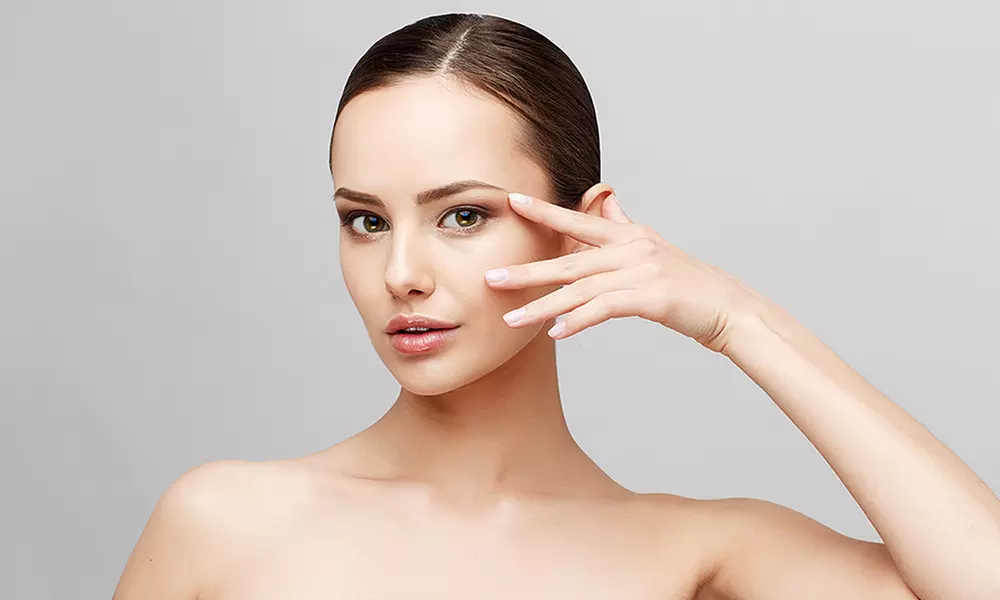 Wygładzanie zmarszczek toksyną botulinową na wybrane partie twarzy