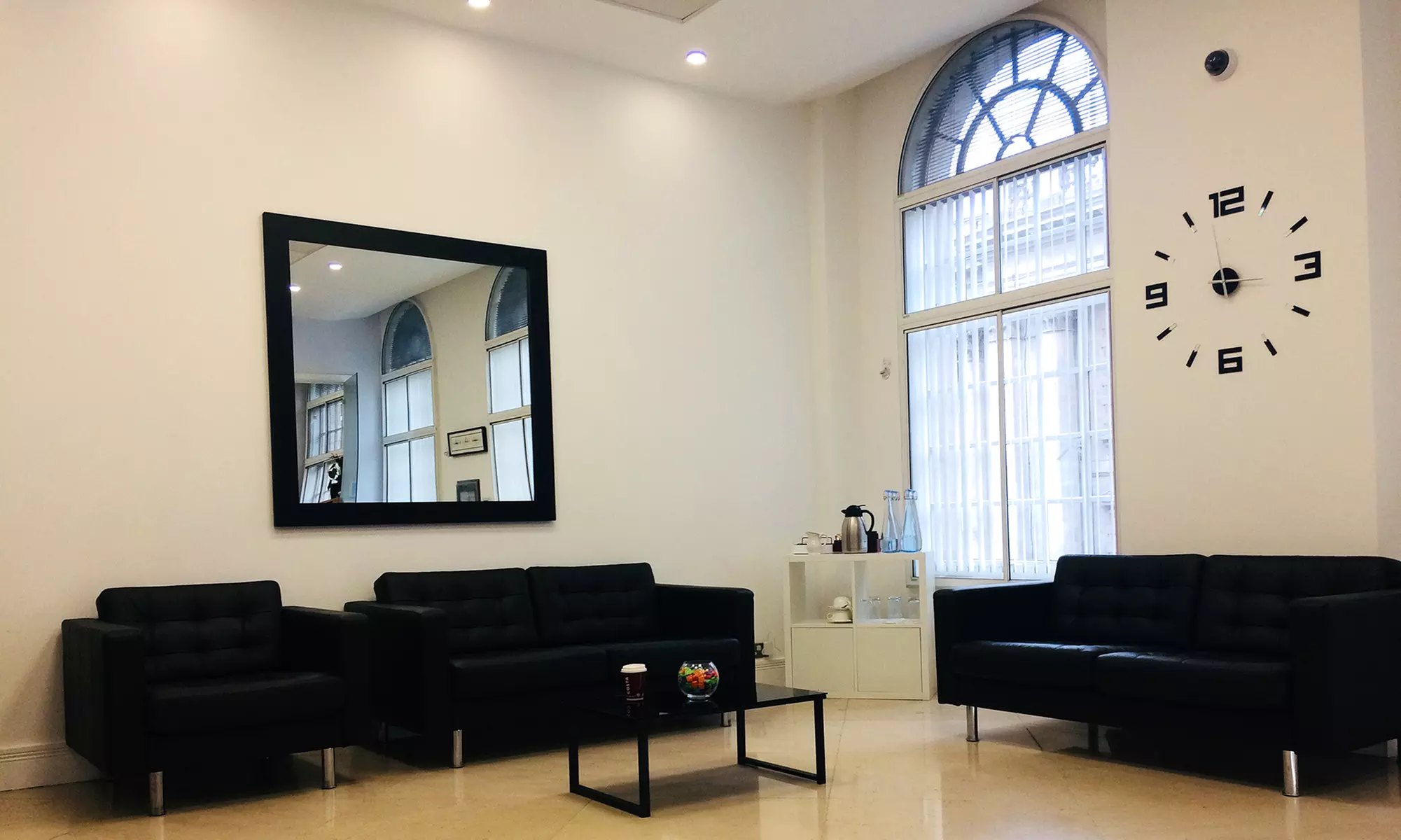 1-Hour Laser Teeth Whitening With a Consultation & 2 Whitening Pens