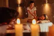 Relájate y reconecta en pareja con este masaje de 45 minutos con opción a ritual con aromaterapia, cava y bombones - Second Medium