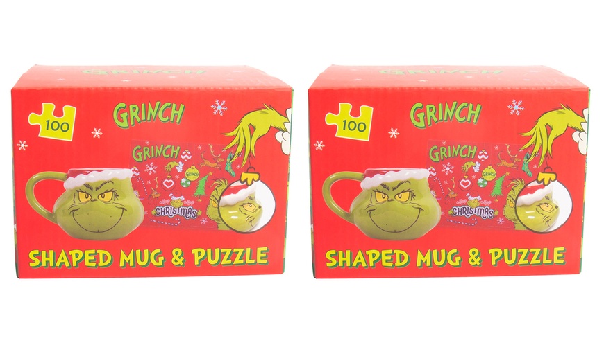 Image 3: Up to Three Grinch-Themed Two-Piece Gift Set