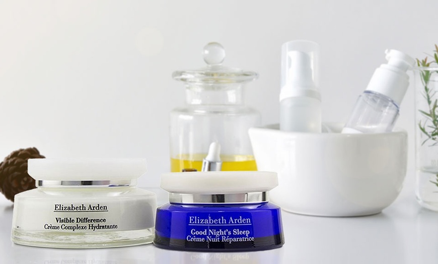 Image 13: Elizabeth Arden Skin Care Set