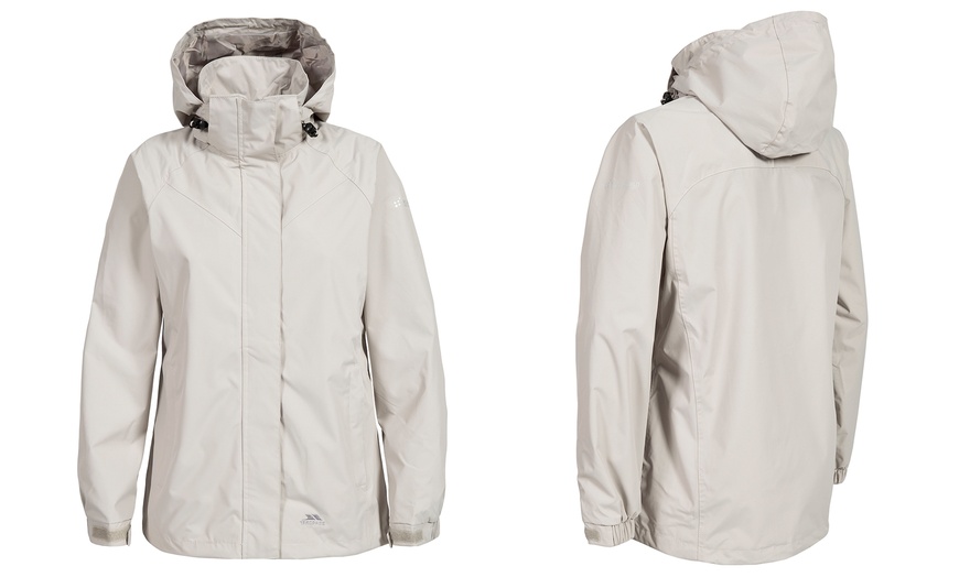 Image 8: Women's Trespass Outdoor Jackets