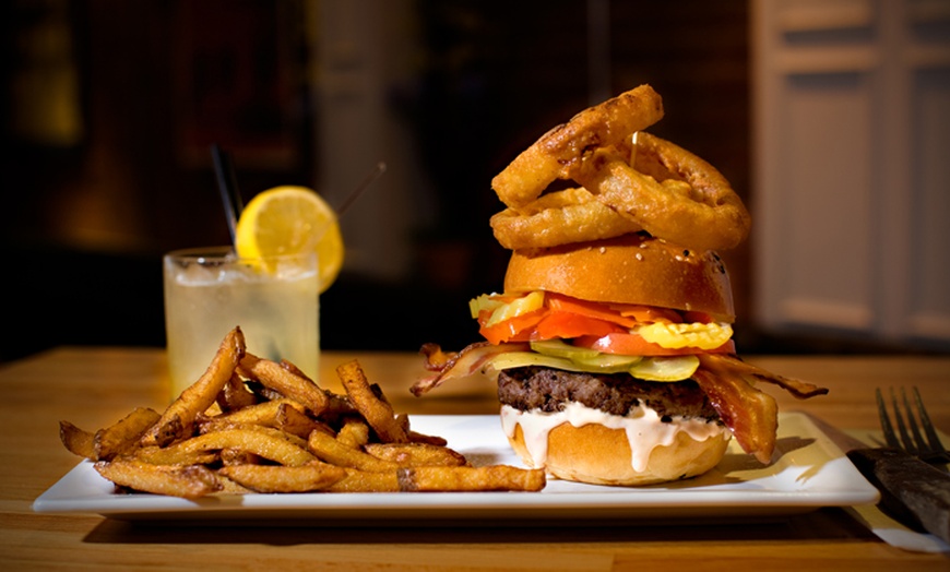 Image 4: Burgers and Poutines on Crescent