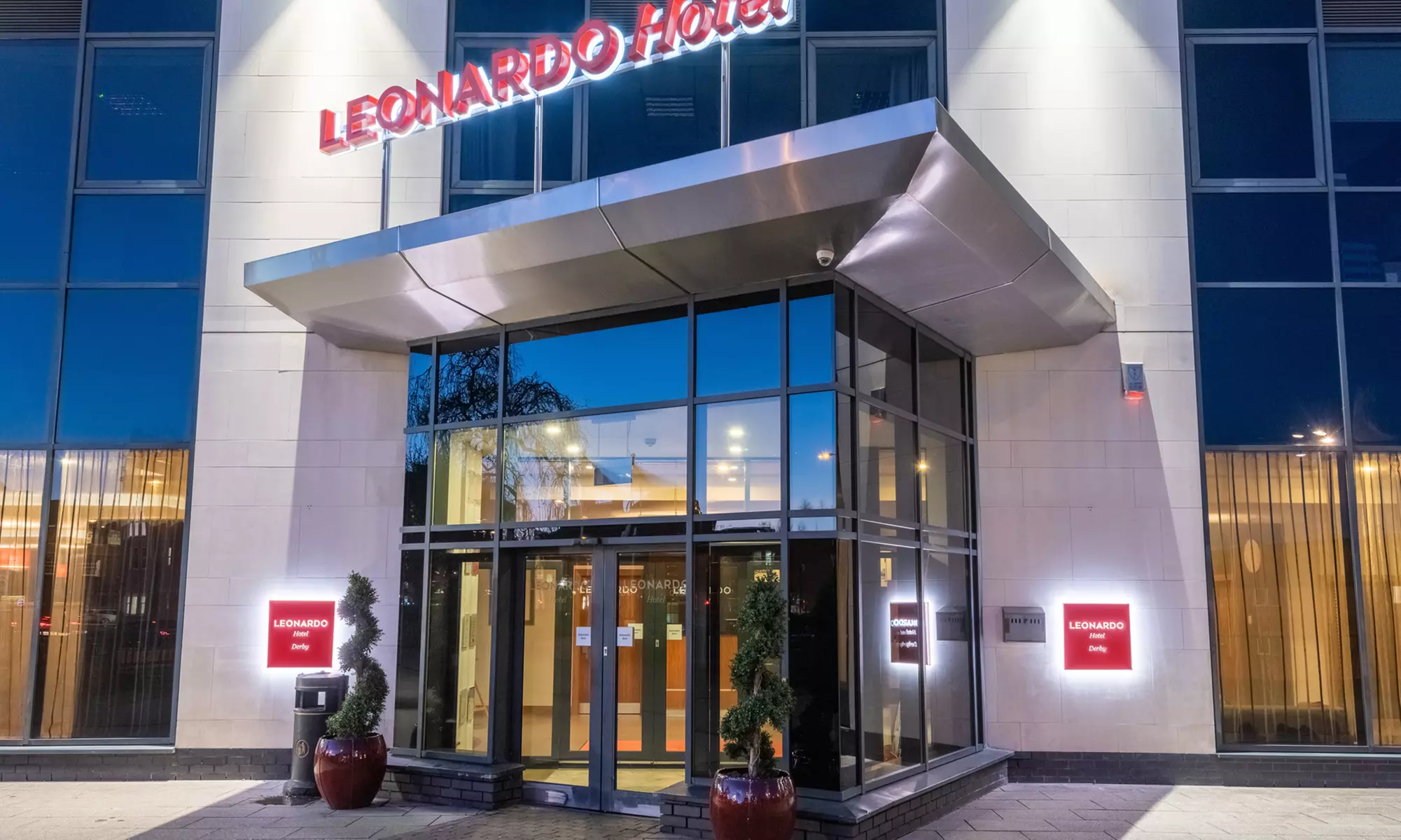 Derby: Superior Double or Twin Room with Breakfast