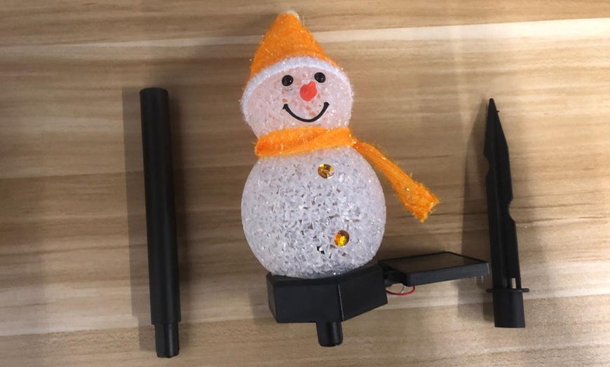 Image 2: Snowman Solar Light